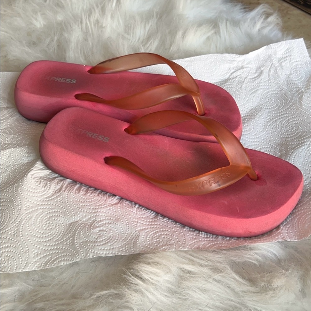 Express | Women’s Pink Platform Flip Flops Sandals Shoes 6 1/2